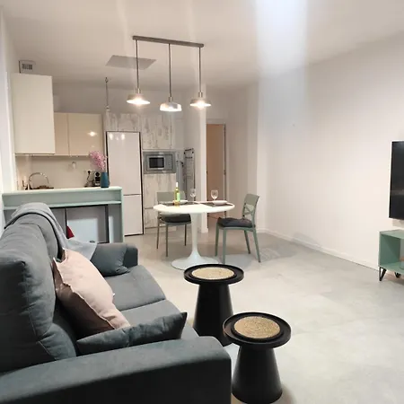 A 2 Minutos De La Playa - Casa Nova Puerto del Carmen (Lanzarote)