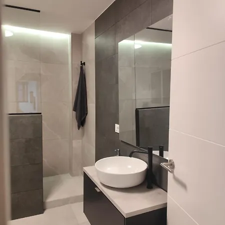 A 2 Minutos De La Playa - Casa Nova Puerto del Carmen (Lanzarote)