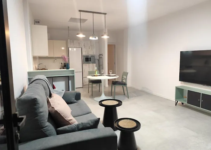 A 2 Minutos De La Playa - Casa Nova Puerto del Carmen (Lanzarote)